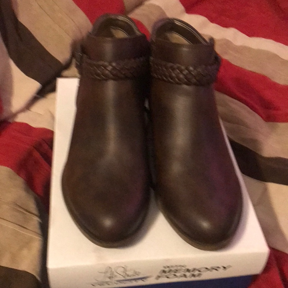 Low boot